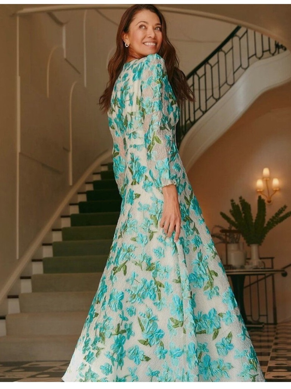 NWT ABBEY GLASS BROOKE GOWN IN TROPICAL ORGANZA